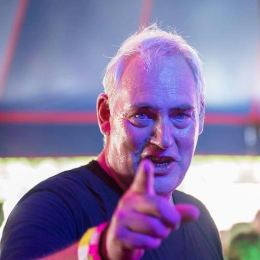 dubbelXposure's profile picture. Experienced Music and Events Photographer - If you want someone to take shots of your band in action, promo shoots or to capture your event, give me a shout.