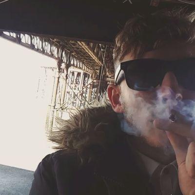 mKittenAshh's profile picture. 