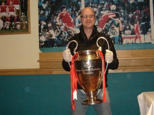 usbourkes's profile picture. Forest, beer, food, beer, kids, beer, footie, beer, sleep, beer, wife. Think thats in the right order.