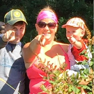 Love being a mom to a toddler, step mom to a teenager, and a teacher. Enjoy cooking, baking, gardening, reading, and relaxing in the little me time I have!