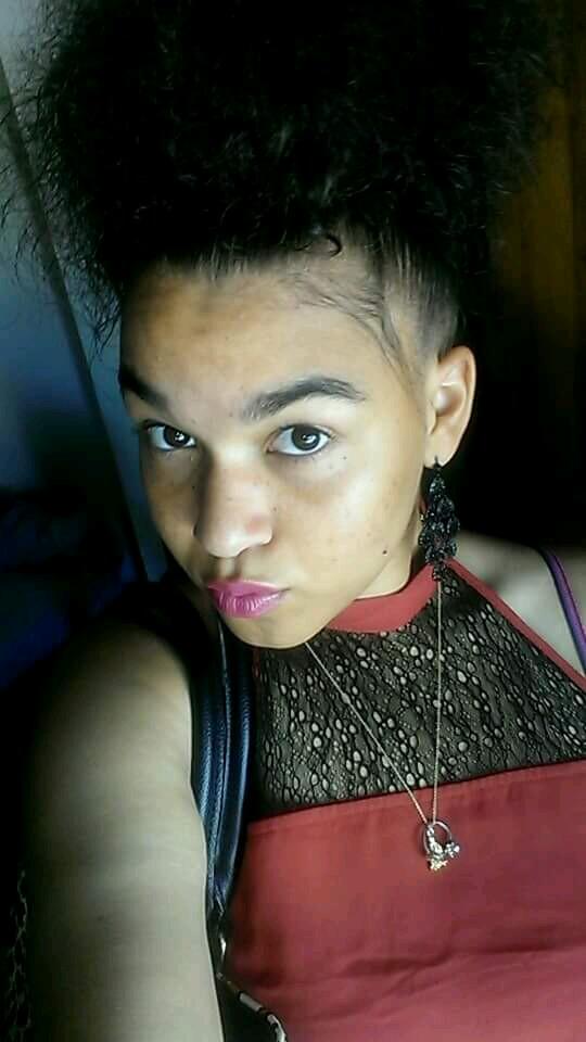 18|Lightskinned|Taken| Natural| LakerNation|
I speak my mind, i'm caring and very cool. I don't fuck with drama.
Follow My Babe @OohDamnLuk3
