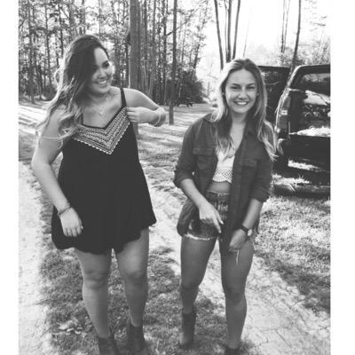 paigebernard17's profile picture. 