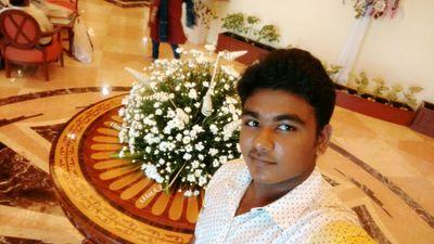 0ee7b68629e843a's profile picture. mechanical engineer  
fun filled and jovial person 
byk and car lover 
fb prf name : Vinojh vandort