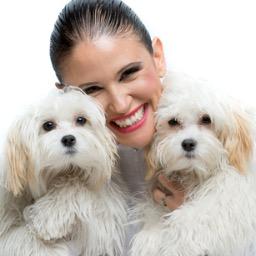 Owner of Beleza Brazil Fitness Wear, Co-Owner of Bellafit Magazine, Lifestyle Coach, and mom to our furry babies Bella and Ellie