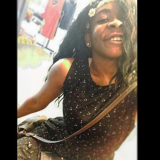 drhh_3x's profile picture. нєєєу , му иαмє ιѕ ∂є'иιѕнα  . ѕтαу ρяєтту , вє є∂υ¢αтє∂ , gєт мσиєу  . вαℓℓ ιѕ ℓιfє  .. נ.∂.ρ  .. мιиєѕѕ αѕf .