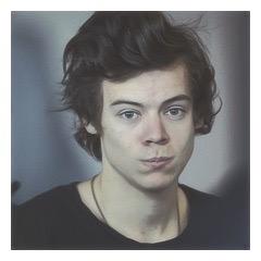 Hi :) This is a free follow ! Please follow @givemehopelou ! Have a beautiful day ! xx