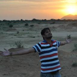 घूमता हूं देखता हूं सुनता हूं समझता हूं पढ़ता हूं लिखता हूं और सुनाता हूं बस इति सी बात है 🙏