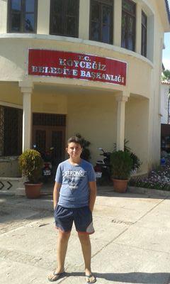 KyqrYldz's profile picture. Gezmeyi Severim.Oyun Delisi'yim.İnternet Bağımlısıyım.