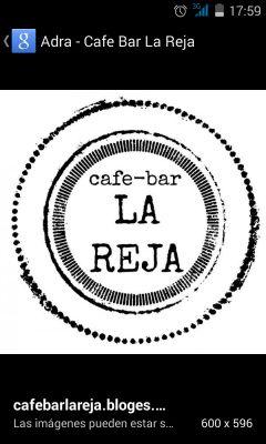 Café Bar La Reja en calle mercado 14 el mejor sitio para desayunar en familia y tomarte unas tapitas en el mejor ambiente