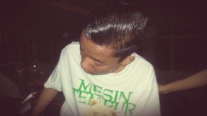 acting like a good but smell like an animal \m/ keepsmokinmetal420 -[BEGUNDALHELLCLUB]-