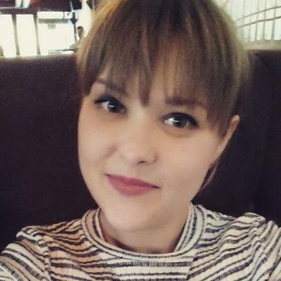 madmoni's profile picture. I make comedians 'grin like cheshire cats', alongside @caitlaaan Contact for event appearances. #britishcomedy fan, #highbrow, #notlowbrow.