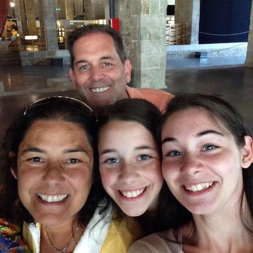 InesWarnock's profile picture. 