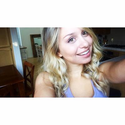 oohlalalaur's profile picture. ¯\_(ツ)_/¯