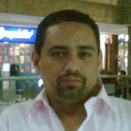 Sociologo, Profesor universitario, Terapeuta en familia y agente de viaje y sobre todo comprometido con mi pais Venezuela. Gracias por ser parte de esta ella.