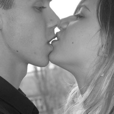 live_in_net's profile picture. вся электронная жизнь 21 века (как она есть) в одной твиттер ленте! ;)