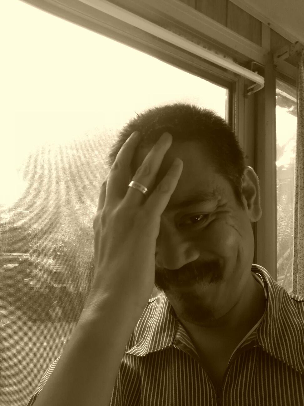 Enter at ur own RISK!!! 18yrs or older please.. ( i 'know' U want to 'sneak a Peak')