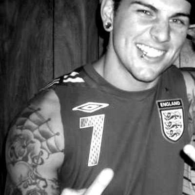 S____I____N's profile picture. parody account