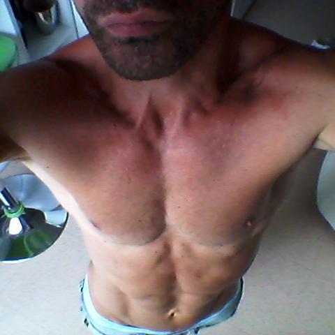 OxmooLec's profile picture. Dad j'aime les mecs poilus de partout 😜 😍😍😍PAS DE FEMMES ⛔️
Dad fan of hair everywhere😍😍😍no woman⛔️