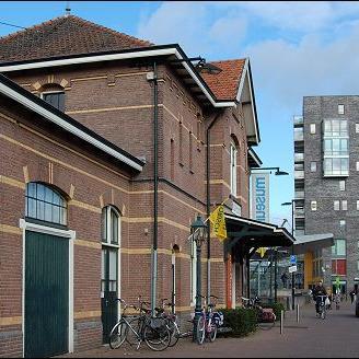 Het museum toont een prachtige collectie schilderijen en voorwerpen uit Ede en omgeving. Van 29 november t/m 6 april 2015 tentoonstelling Het Boek der Boeken.