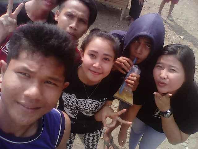 aditias_08's profile picture. Happy big family po[a]L community☺☀