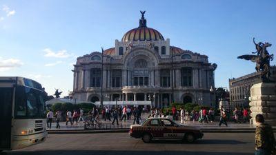 Un proyecto que tiene por objetivo compartir lo bueno, lo malo y lo increíble de vivir en la CD de México. ¡Todos sean bienvenidos!
