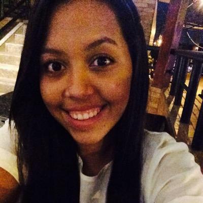 Como posso colocar outras coisas no lugar do meu Senhor? Me afastar do caminho que Deus traçou pra mim, traz um peso em meu coração. - Shalom