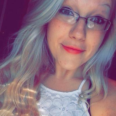 cut_cha_lip's profile picture. Those who smile the most, hide the most pain