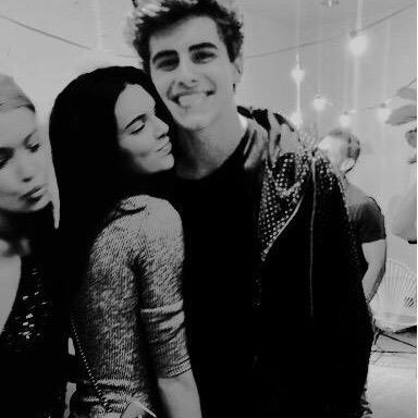 JackRpgCTRL's profile picture. hailey ma vie, kendall mon amour, kayla ma reine, kelsy ma cherie,cody mon bb j't'aime