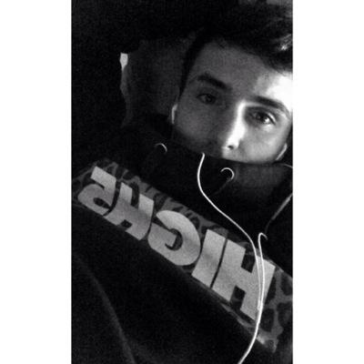 lycée ldv 21 ans-snap/insta: hugo_vdr92