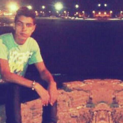 Sup guys ! I'm Muslim from morocco , bro live the life you love , and love the life you live xo