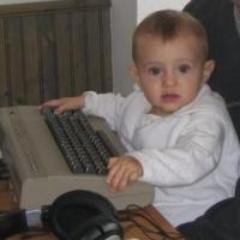 I'm a programmer, retro gamer and geek that loves free software. I work on RetroPie, xbmc4xbox and other projects.
