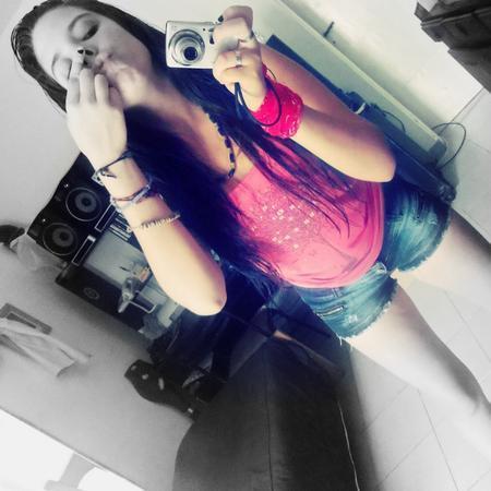 Me gusta que me mires así Me juego esta creciendo en ti Soy parte de tus sueños No quieras despertar nooo(8♥