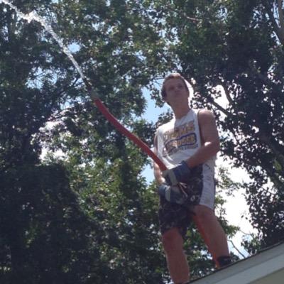 aquast10's profile picture. It will take a nation of millions to hold me back