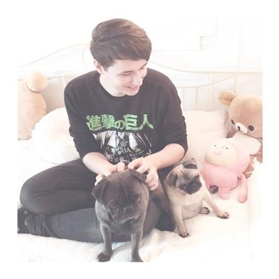 ✨ hi! you got a free follow from @shibehoweII please follow me there thanks ily ✨