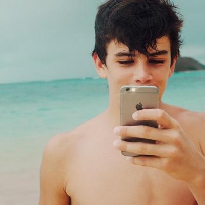 Hayes is love, he is my life, and my everything ❤❤❤