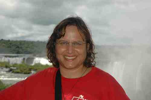 MiaT's profile picture. newspaper reporter