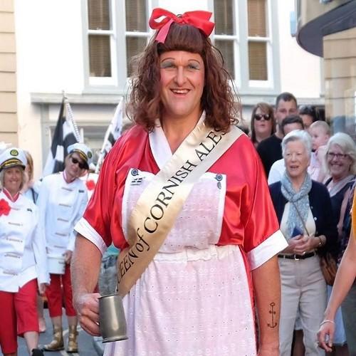 Proud Cornish maid and Queen of Cornish ales. Love a drop of ale, a giggle, a sing song and collect a bit for charity. Betty waves the rules! @skinnersbrewery