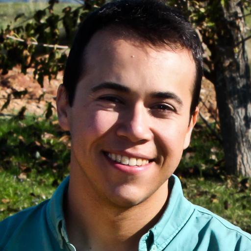 AngelGraslei's profile picture. Profesor, Ingniero Civil, Ingeniero Técnico doble titulado en Obras Públicas. Viajero, amante de la naturaleza y la movilidad sostenible. Persiguiendo sueños.