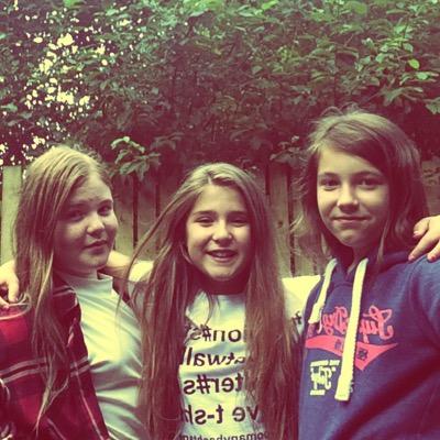 5 SECONDS OF SUMMER || JAYLEE || HOLLY || GRACE