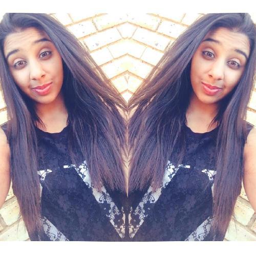 ℓιvιng ℓιfε onε dαy αt α tιmε♥
 hopεℓεss romαntιc♡
