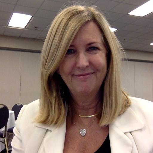 Professor of Media Studies and Sociology, University of Virginia. Scholar, activist, writer, feminist. http://t.co/Qe9JGHEXAb
Author, The New Media Environment