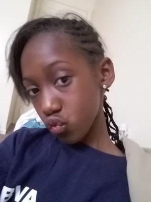 rayzanelip's profile picture. 