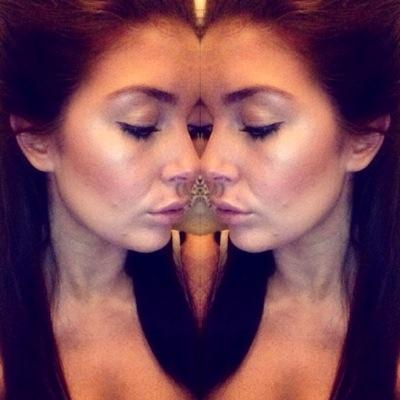 daniellerob93's profile picture. 