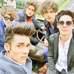 CODERLAND_'s profile picture. Nuestro mundo 7u7  Staff @Ashly_Gc05❤  @Mariferochoa18 ❤ @MontseDice_VU❤ @erikacc217❤
