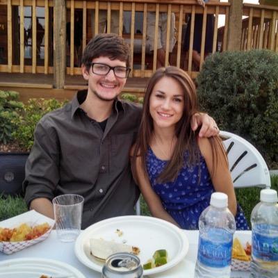 _tawniemarie's profile picture. Oh, hey