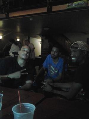 BLogunna's profile picture. 