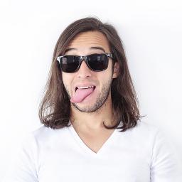 Juanestebanq7's profile picture. Ya se estoy un poco loco pero si tomas algo de mi nunca querras dejar de probarme!