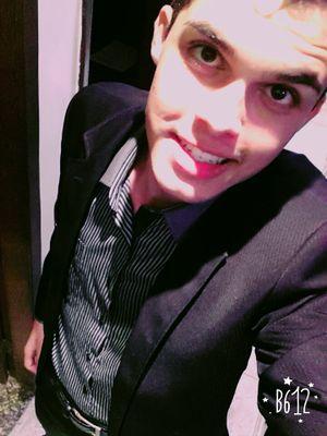 CarlosH13158732's profile picture. 