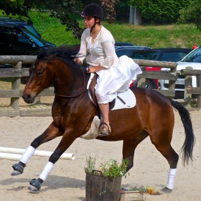 SarahMljs's profile picture. Je suis revenue et j’ai la flemme de faire une bio. PhD & PA ♿️