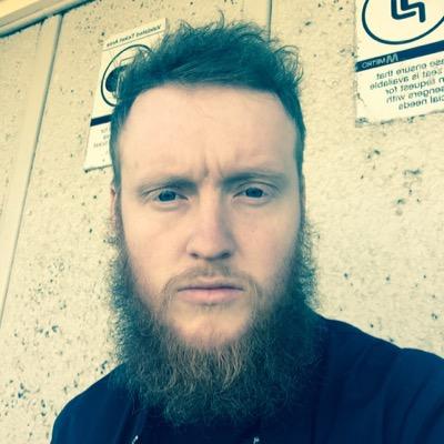 Barz88's profile picture. Big wank off champion ('The King'). My views are my mummy's own opinions that I stole I love mummy